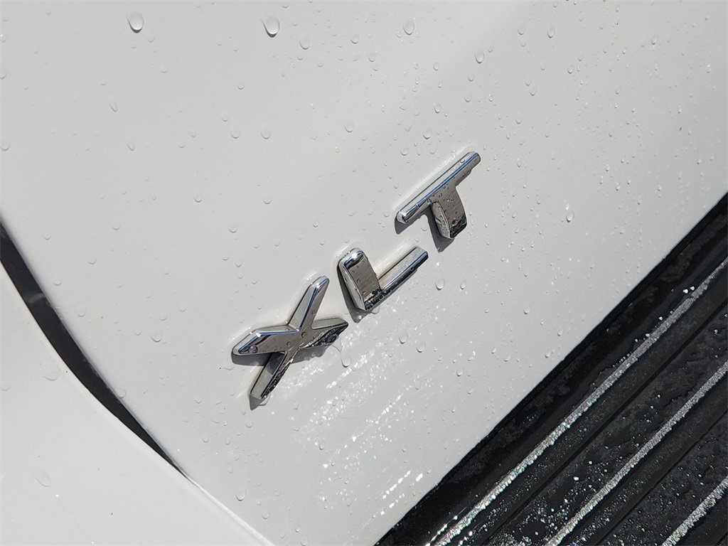 Used 2024 Ford Expedition Max XLT image 7