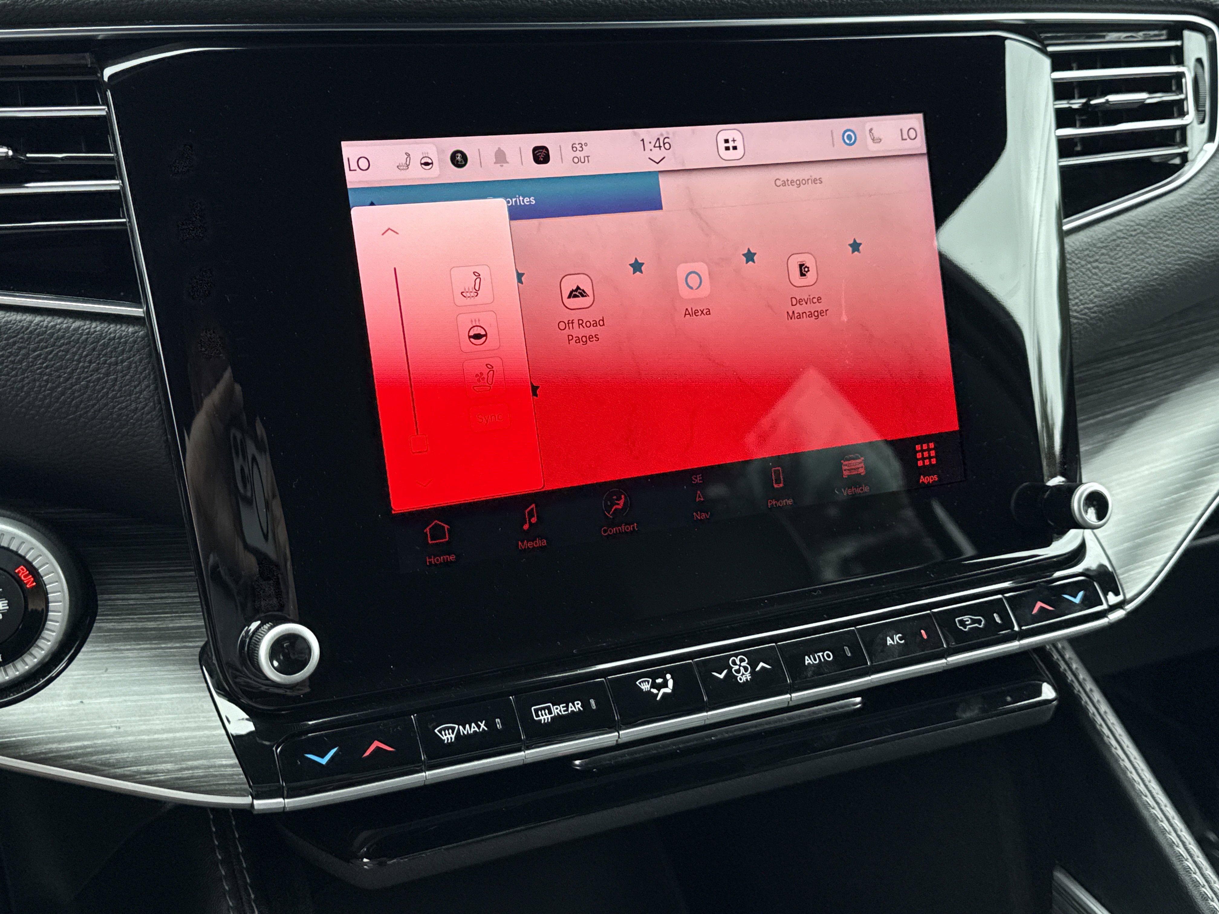 Used 2023 Jeep Wagoneer L Series III w/ Preferred Equipment Group image 24