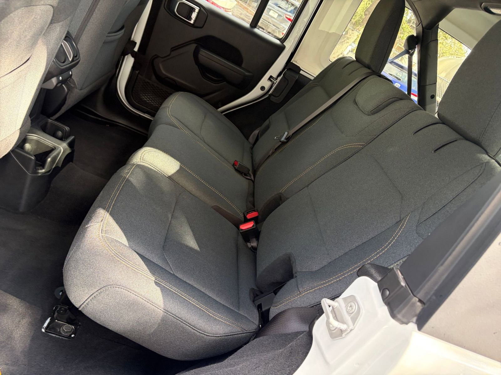 Used 2025 Jeep Wrangler Sport S image 20