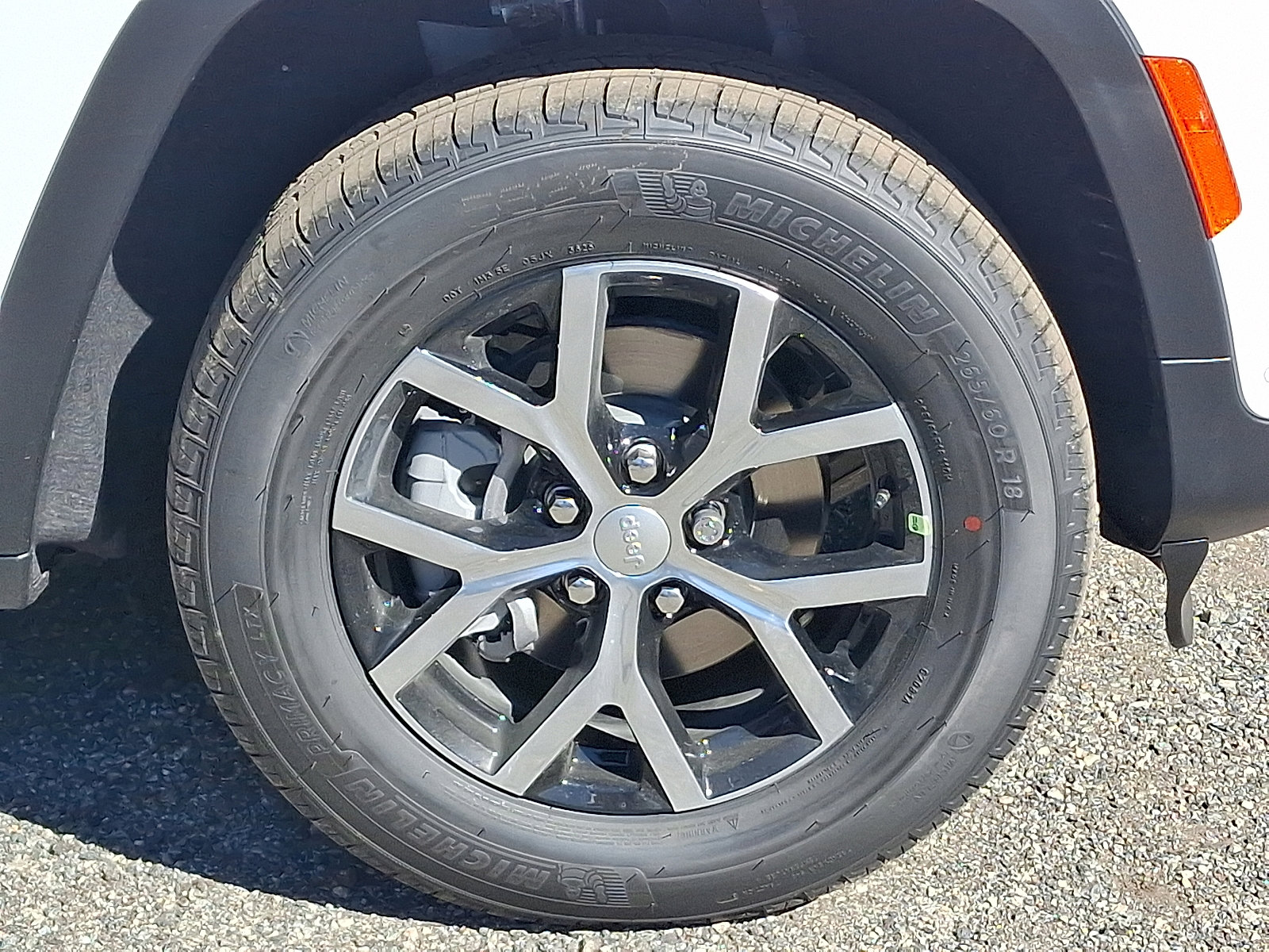 New 2025 Jeep Grand Cherokee Limited w/ Luxury Tech Group II image 5