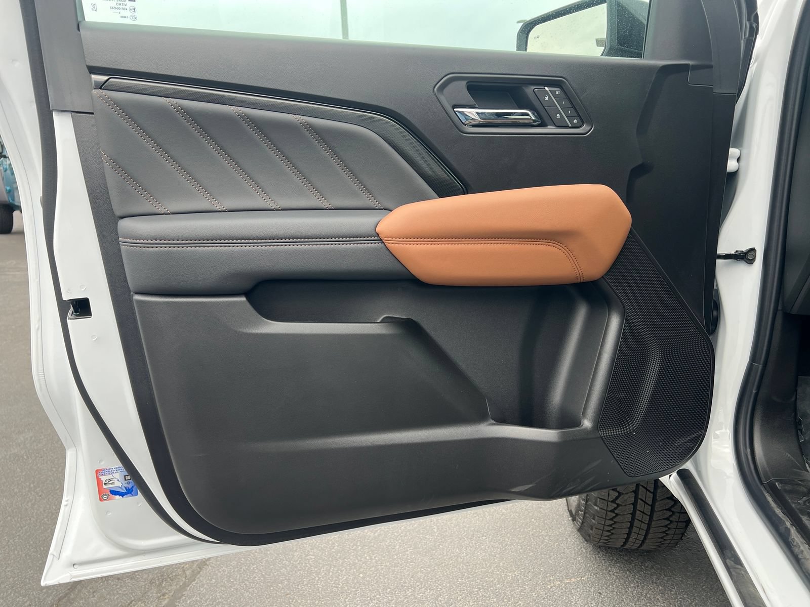 New 2026 GMC Canyon AT4 w/ AT4 Premium Package AWD/4WD image 10