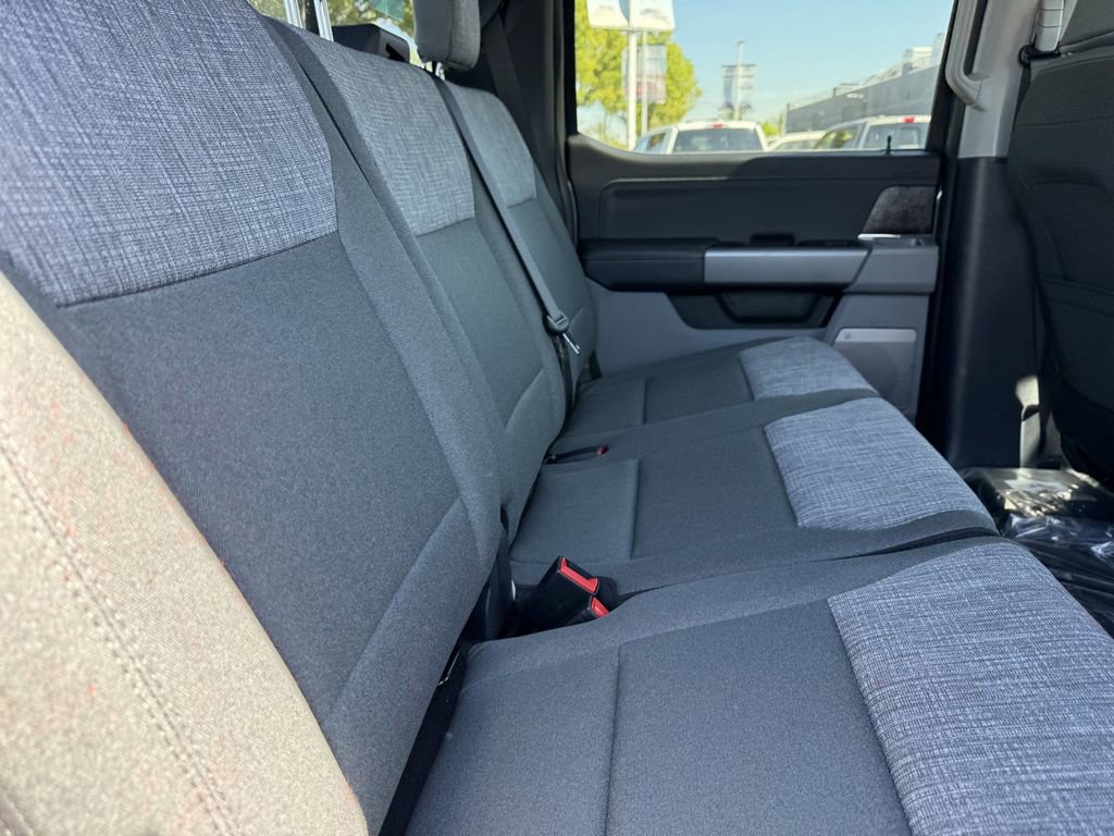 New 2026 Ford F250 XLT w/ XLT Premium Package image 10