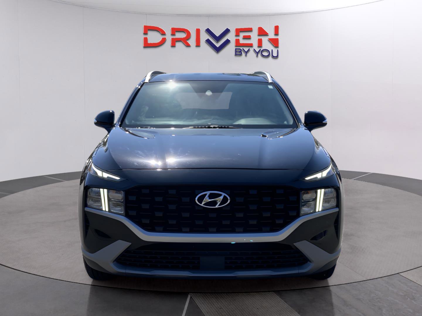 Used 2023 Hyundai Santa Fe SEL w/ Winter Weather Package image 9