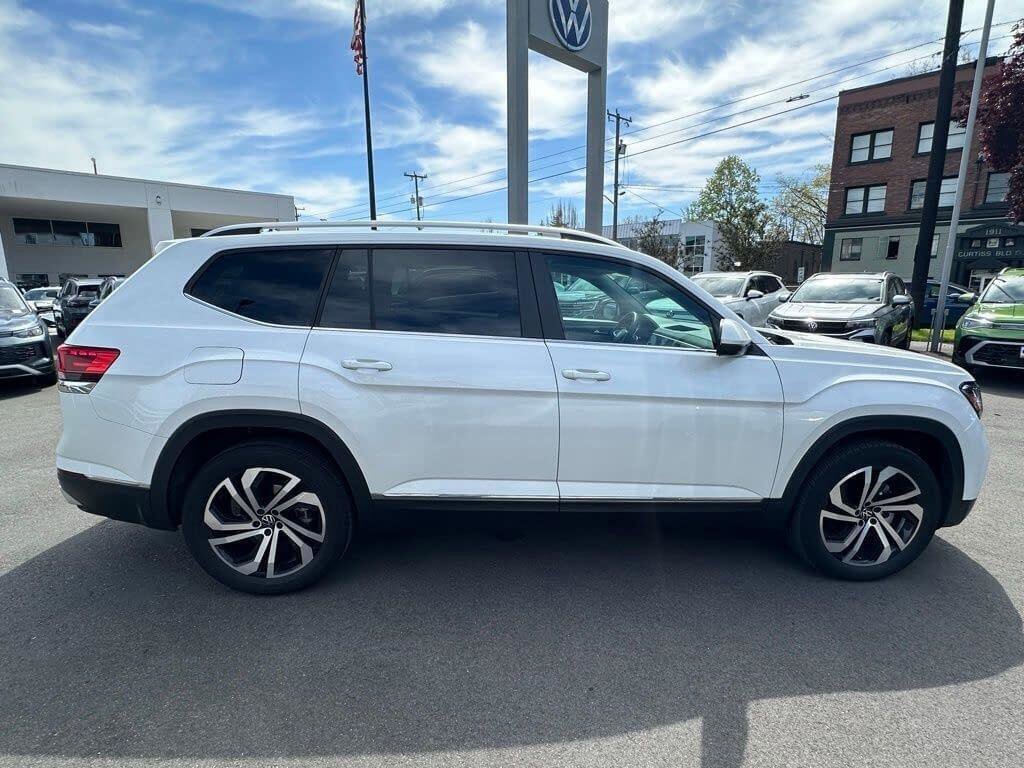Used 2023 Volkswagen Atlas SEL AWD/4WD image 8