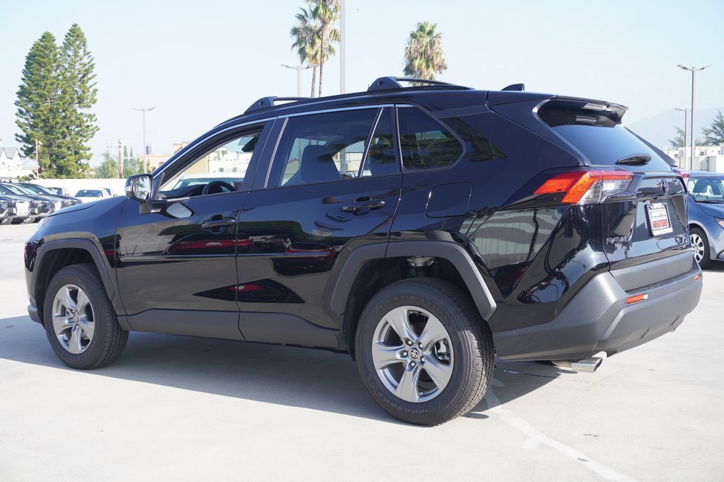 New 2025 Toyota RAV4 XLE image 6