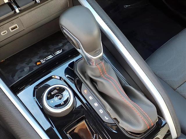 Used 2023 Chevrolet Colorado Z71 w/ Z71 Convenience Package 2 image 14