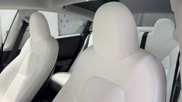 Used 2023 Tesla Model 3 Standard Range RWD image 22