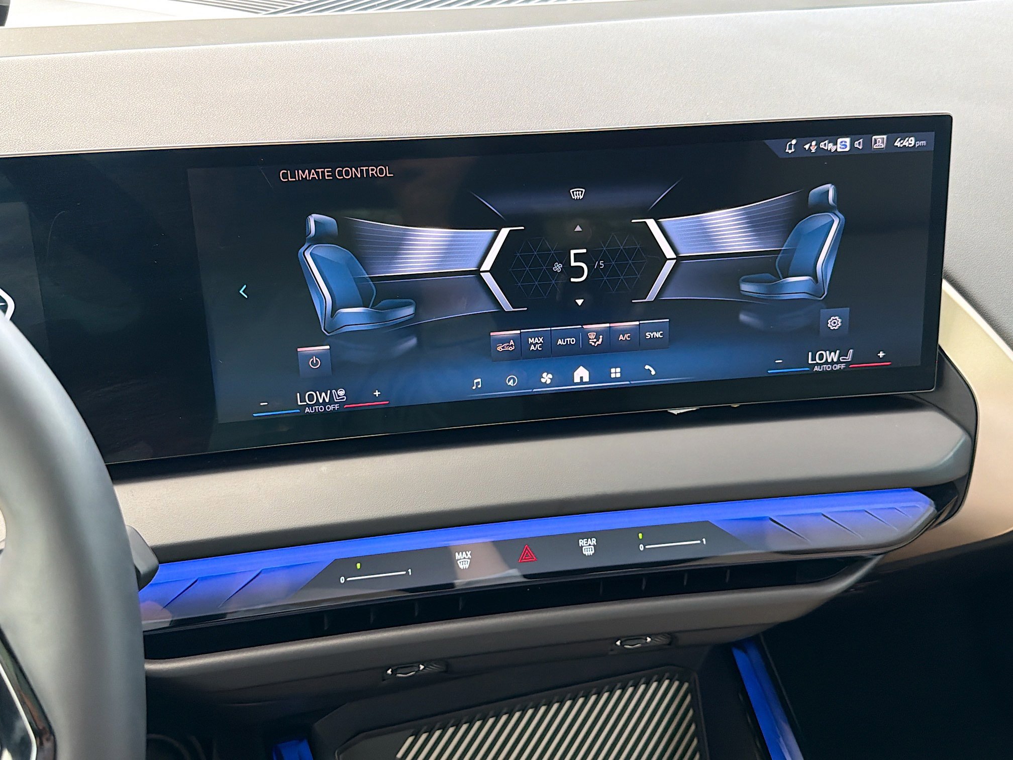 Used 2025 BMW X3 xDrive30i w/ Premium Package image 34