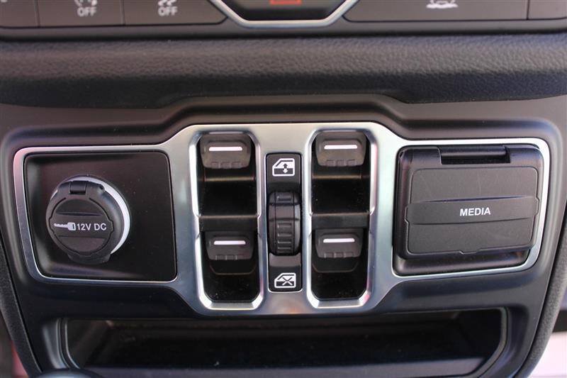 Used 2024 Jeep Wrangler Unlimited Sport AWD/4WD image 20