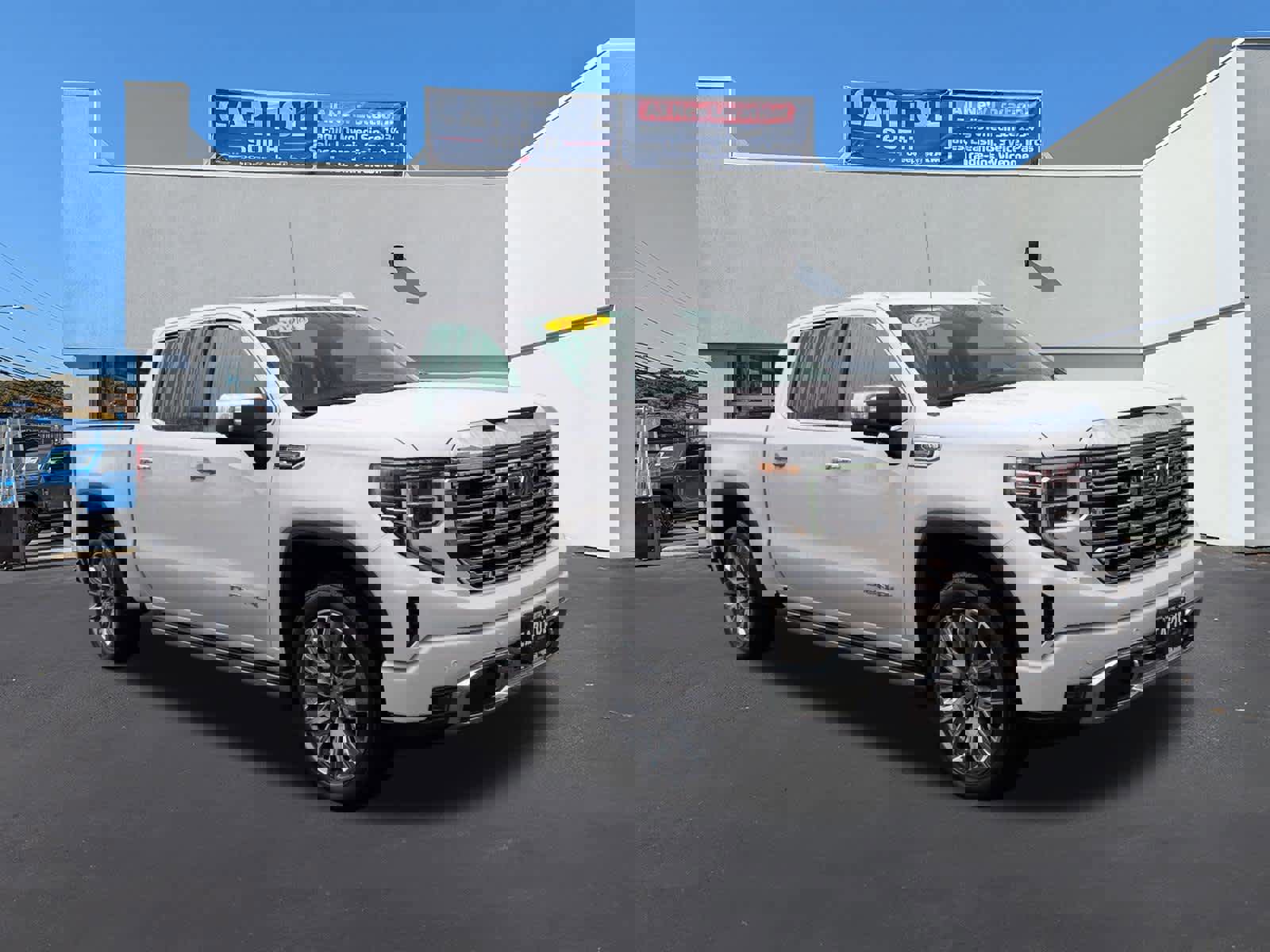 Used 2023 Jeep Grand Cherokee Limited w/ Black Appearance Package image 1