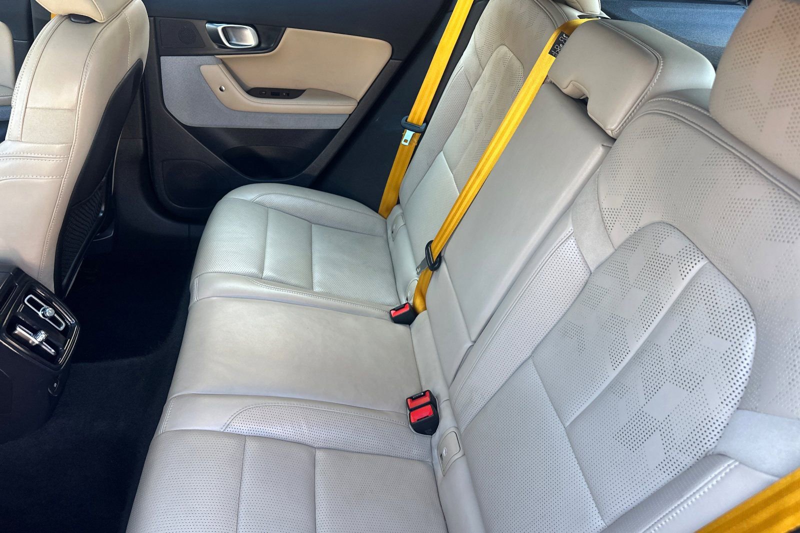 Used 2021 Polestar Polestar 2 w/ Performance Package image 11