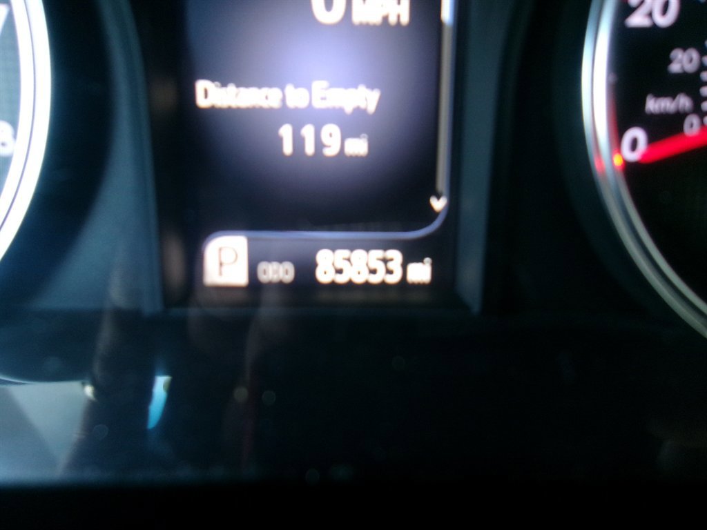 Used 2017 Toyota Camry SE image 18