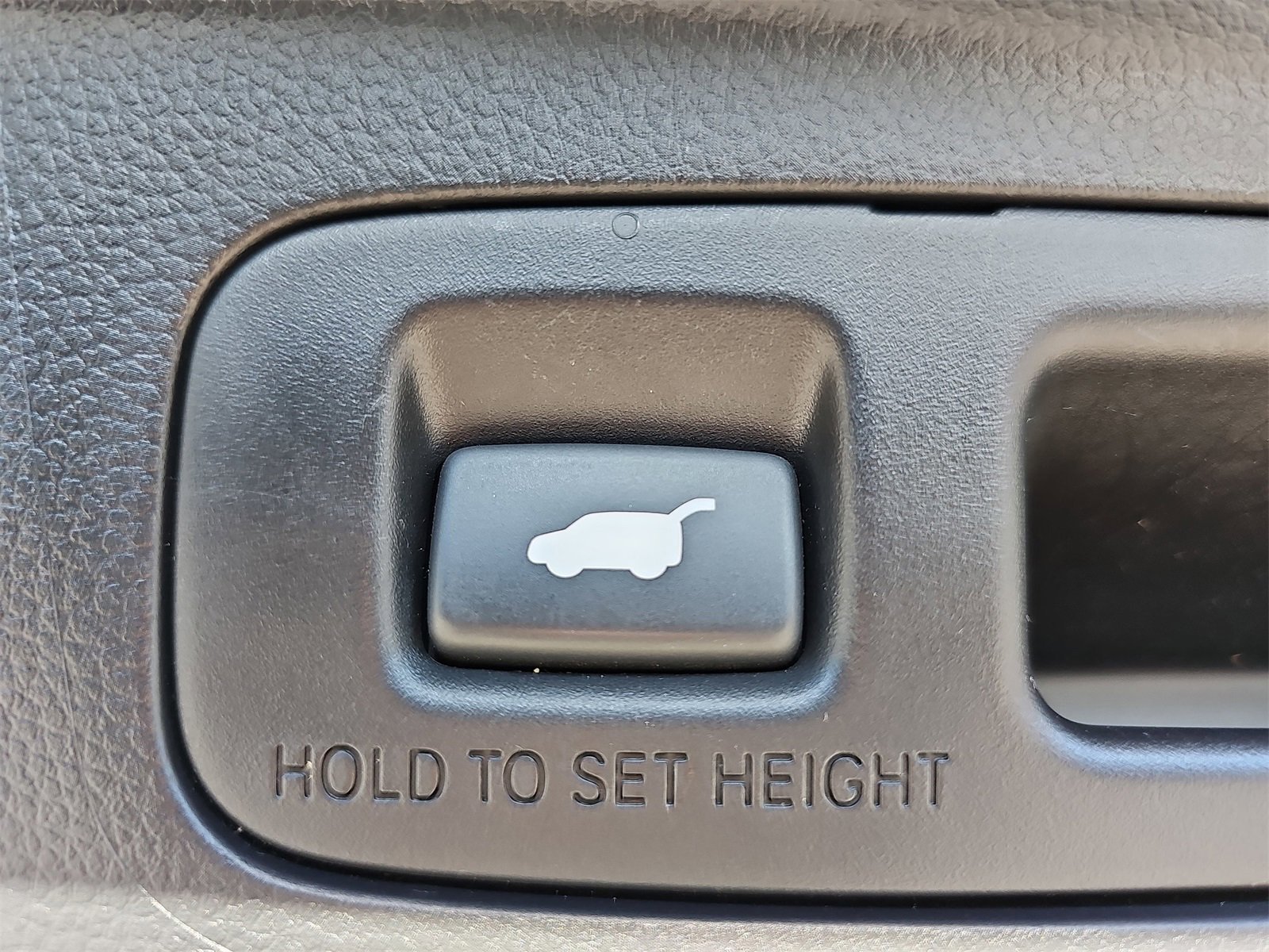 Used 2023 Honda CR-V EX-L image 13