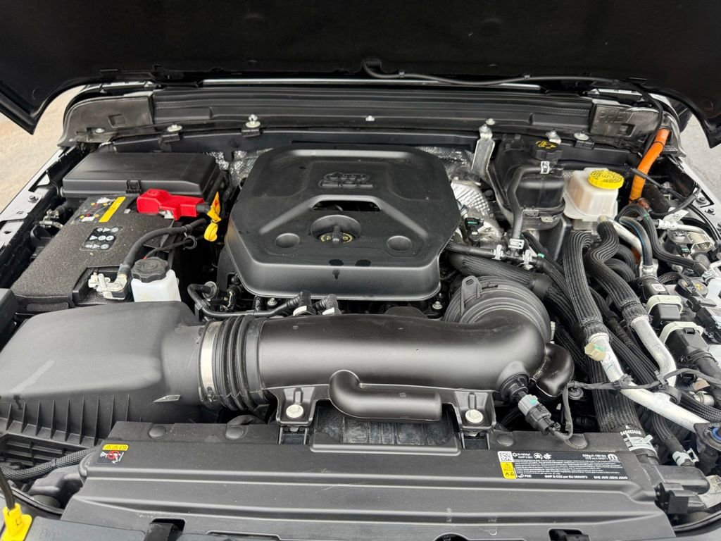 Used 2025 Jeep Wrangler Unlimited Sahara image 56