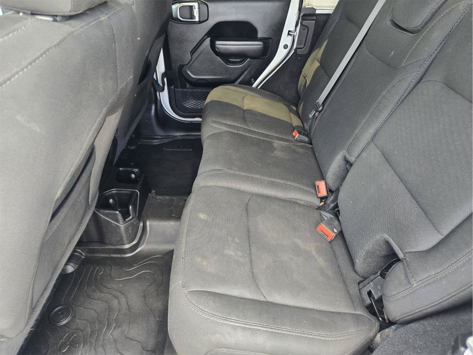 Used 2020 Jeep Wrangler Unlimited Sport AWD/4WD image 30