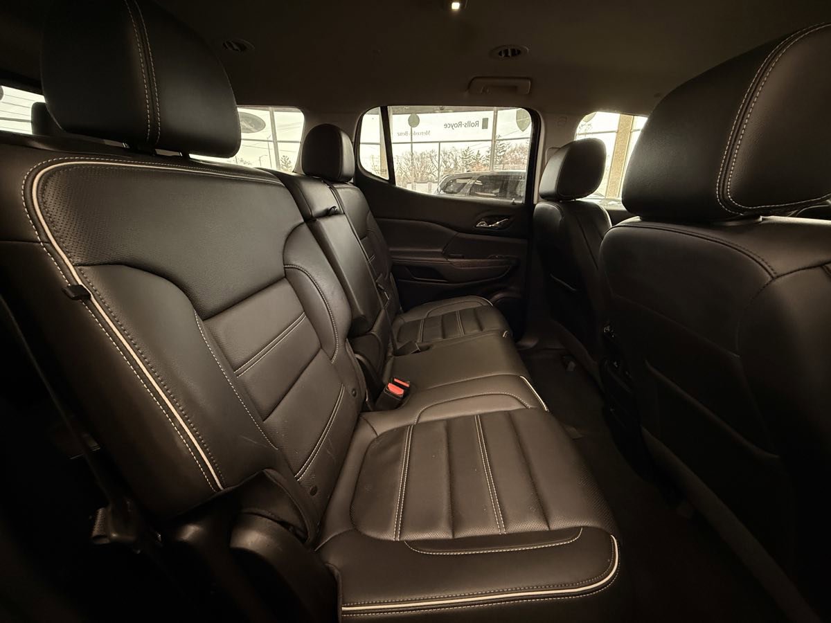 Used 2023 GMC Acadia Denali FWD image 30