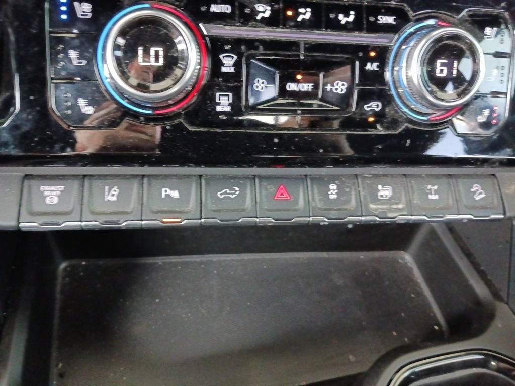 Used 2024 GMC Sierra 2500 AT4X AWD/4WD image 24