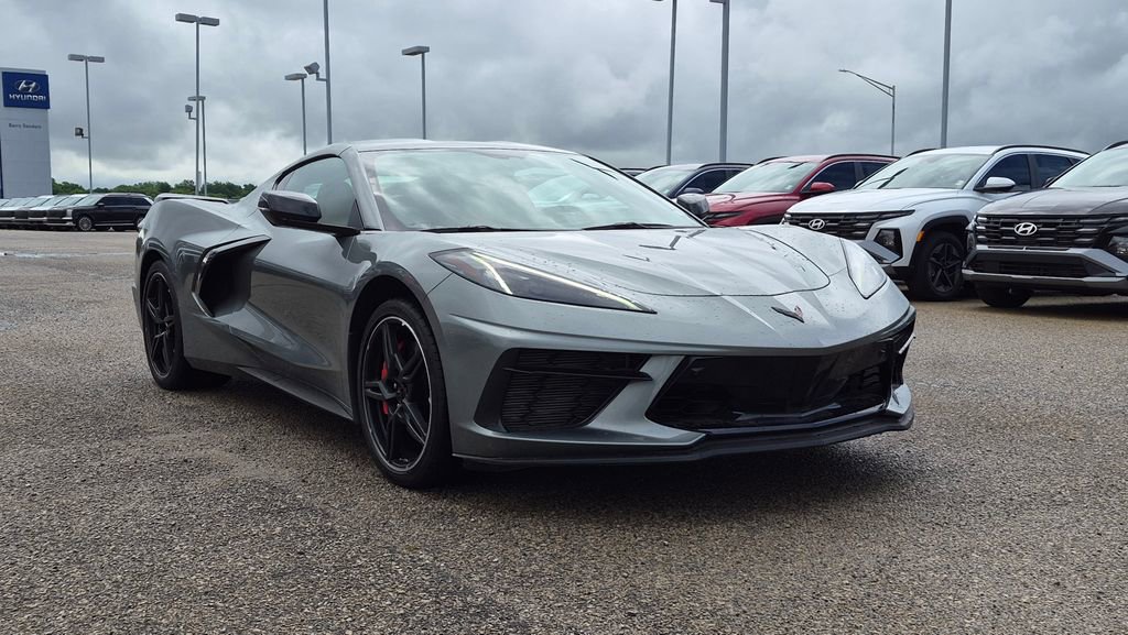 Used 2022 Chevrolet Corvette Stingray Preferred Cpe w/ Z51 Performance Package RWD video 1