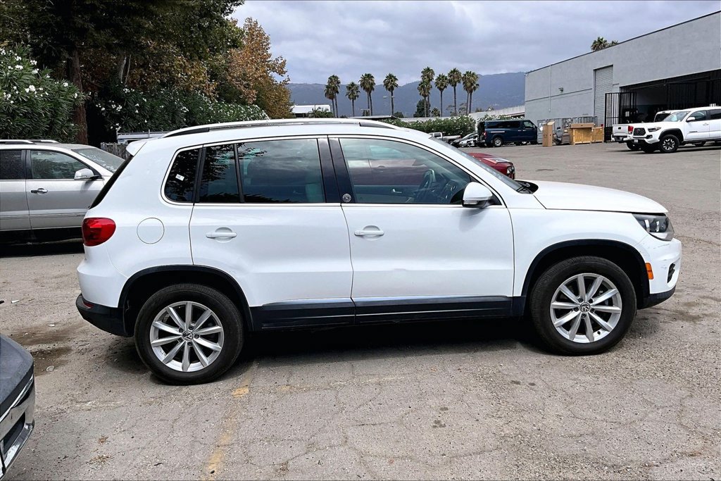 Used 2017 Volkswagen Tiguan Wolfsburg Edition FWD image 11