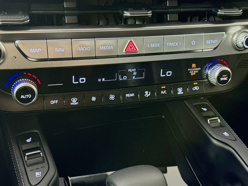 Used 2025 Kia Telluride EX w/ EX Captain's Chair Package FWD image 20