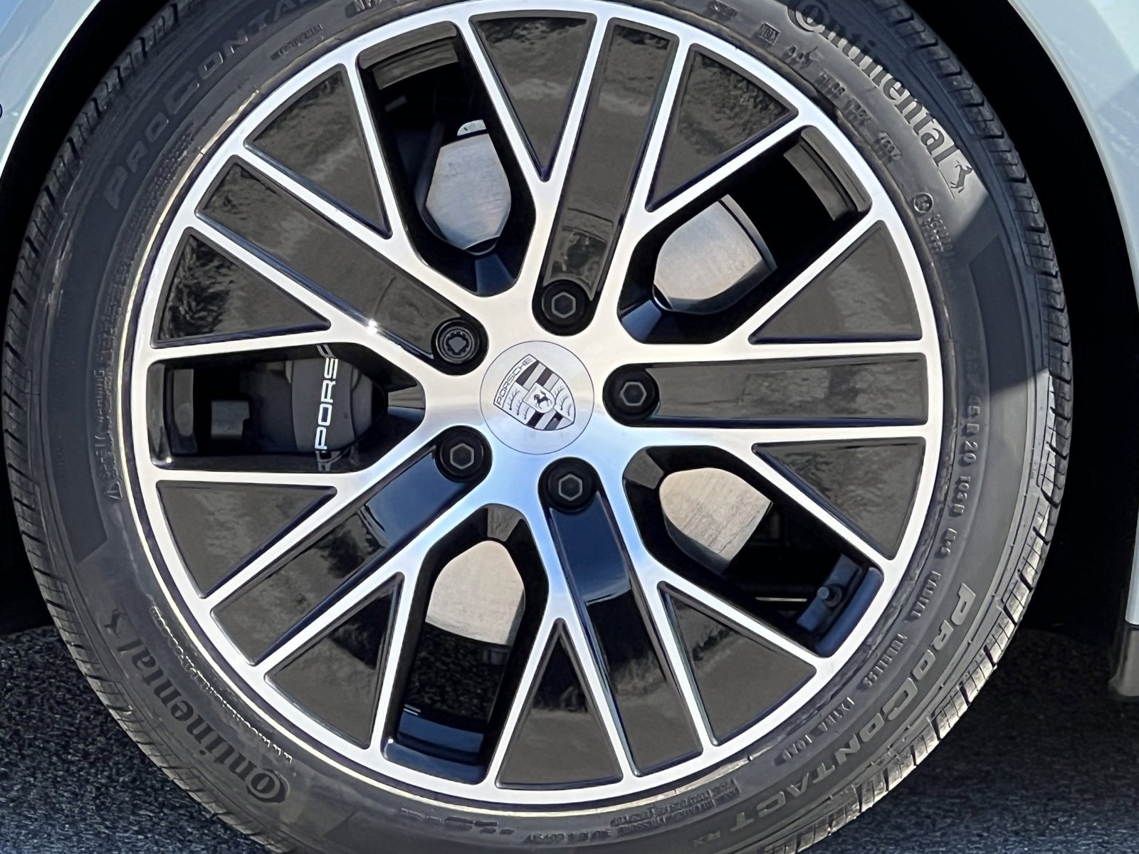 Certified 2025 Porsche Taycan image 12