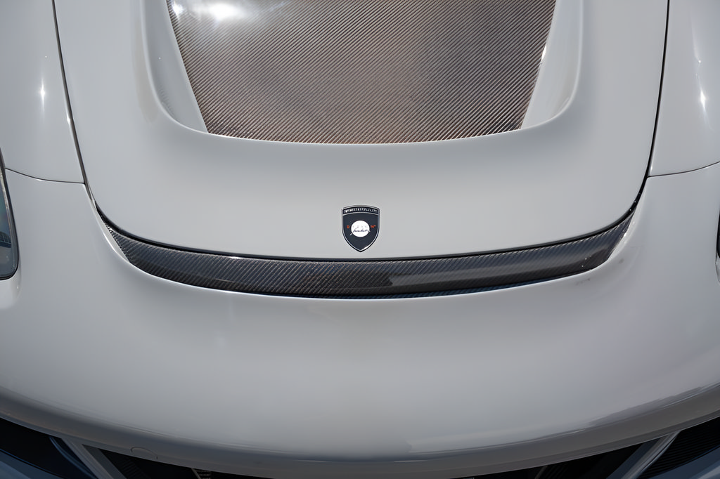 Used 2004 Porsche Carrera GT RWD image 13