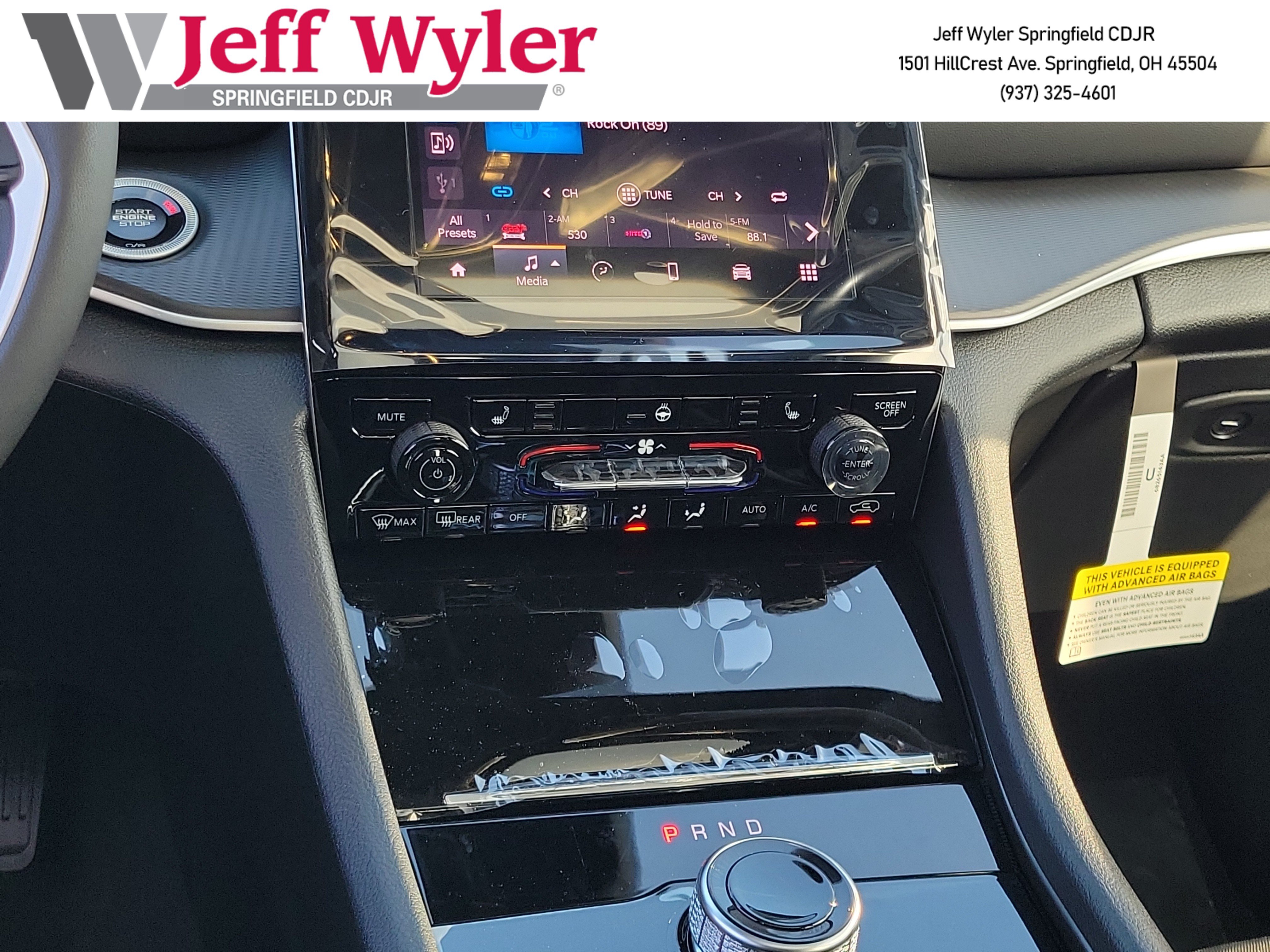 New 2026 Jeep Grand Cherokee Laredo X AWD/4WD image 12