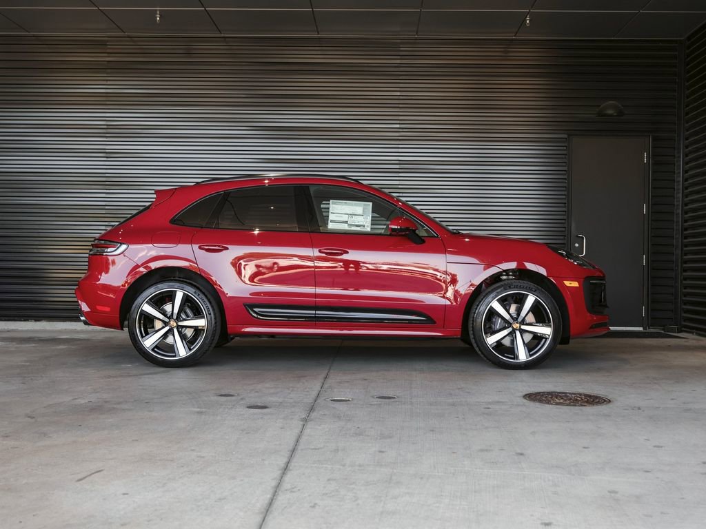 Certified 2026 Porsche Macan Turbo AWD/4WD image 8