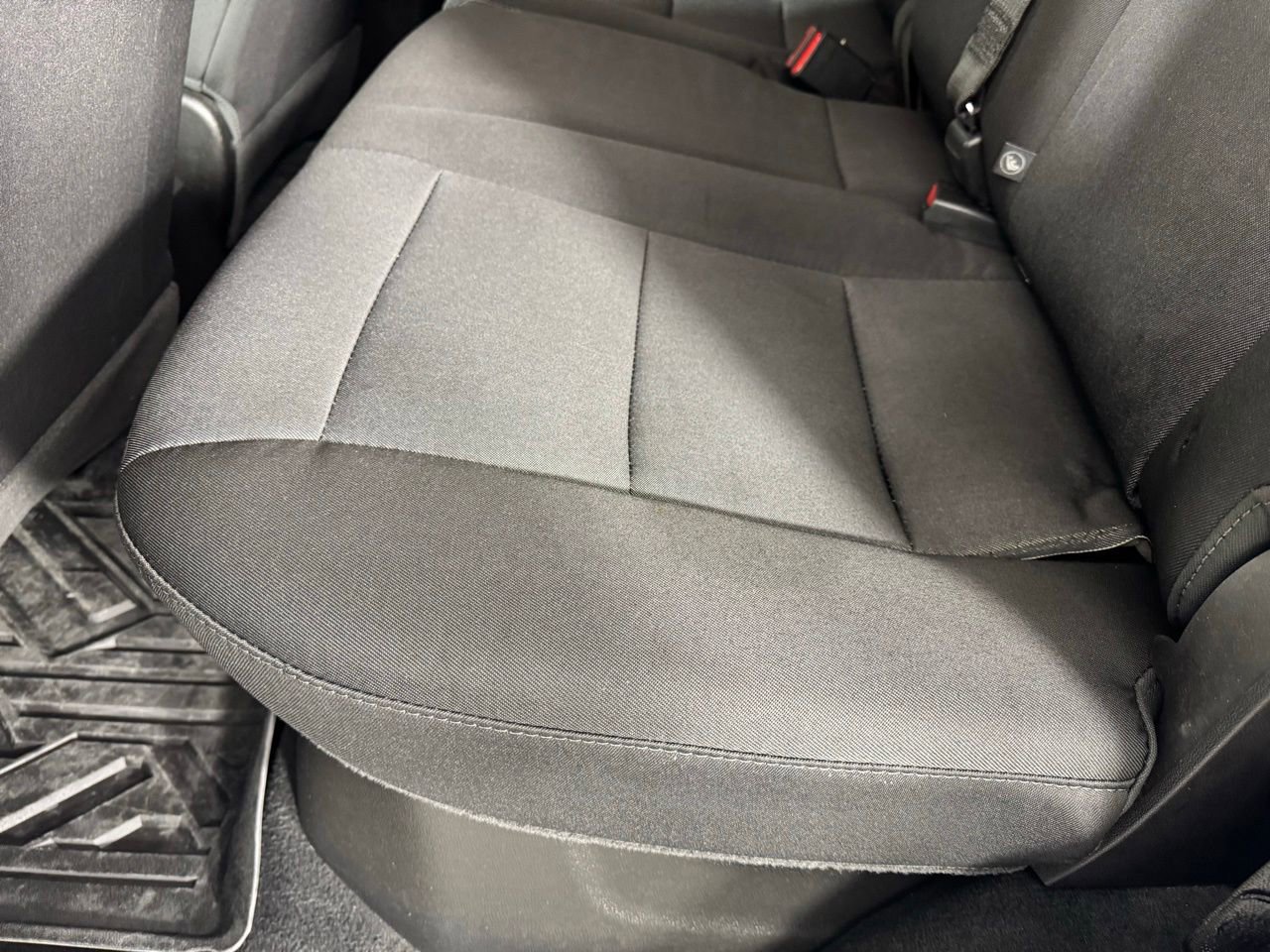 Used 2023 Chevrolet Colorado W/T RWD image 32