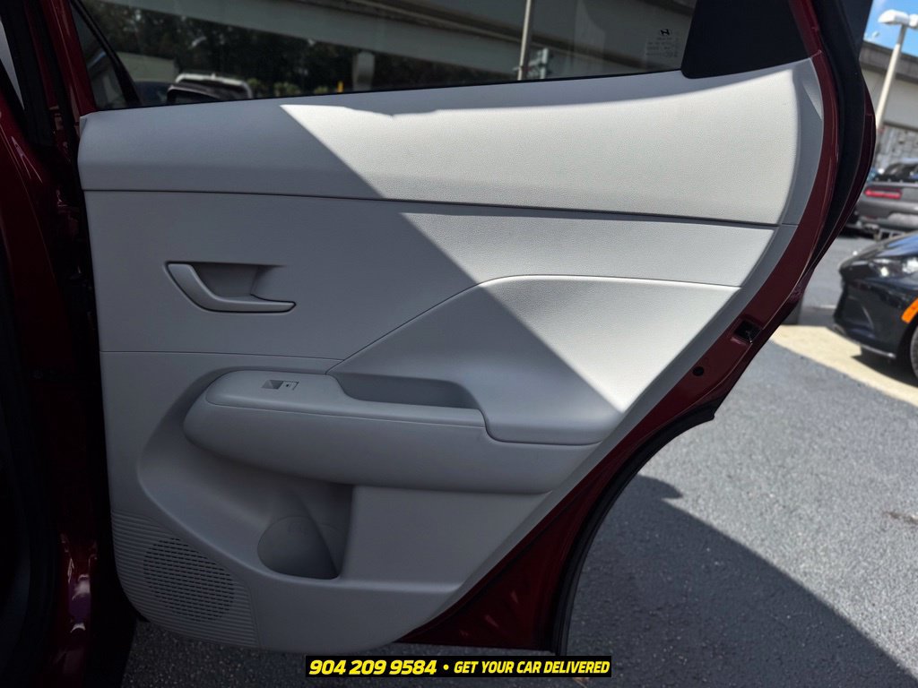Used 2024 Hyundai Kona SEL FWD image 24