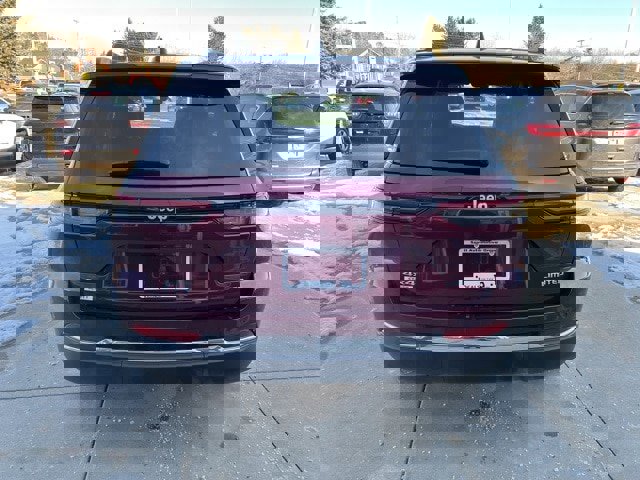 Certified 2025 Jeep Grand Cherokee Limited image 5