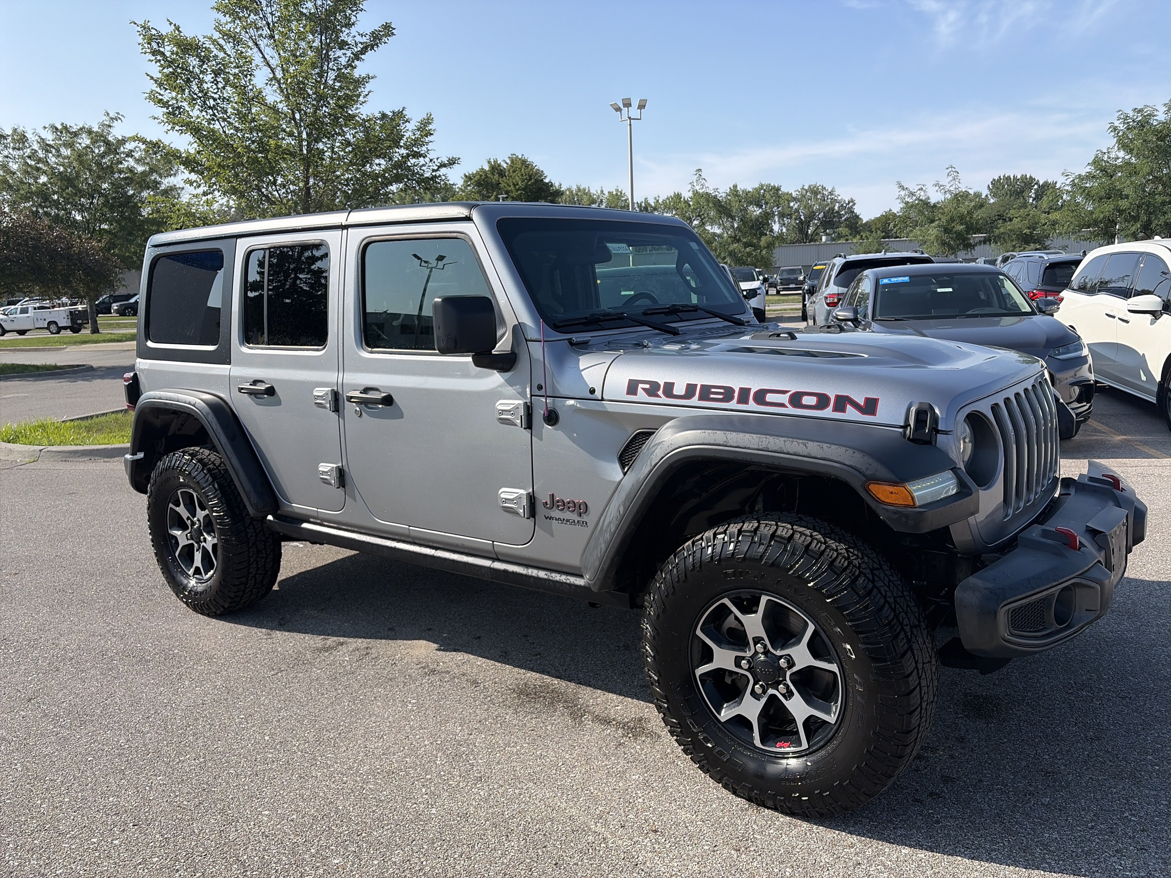 Used 2019 Jeep Wrangler Unlimited Rubicon w/ LED Lighting Group AWD/4WD image 3
