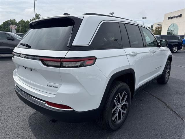 New 2025 Jeep Grand Cherokee Limited w/ Trailer Tow Package image 5