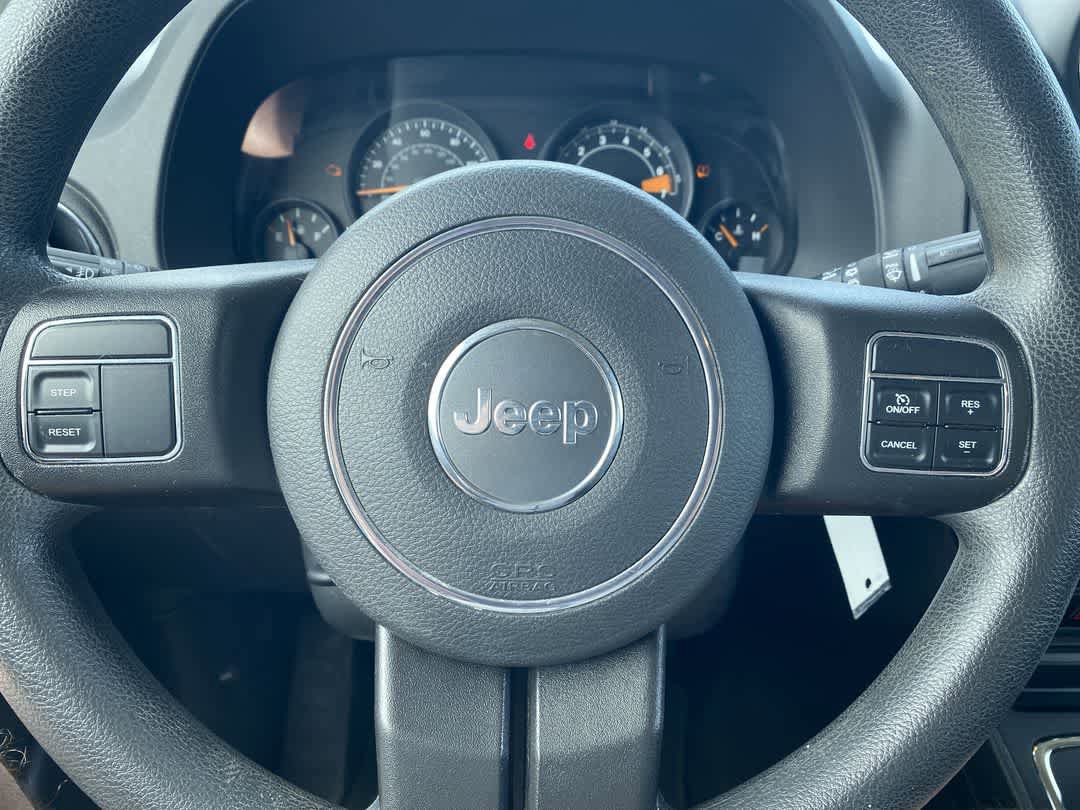 Used 2016 Jeep Patriot Sport w/ Power Value Group FWD image 14