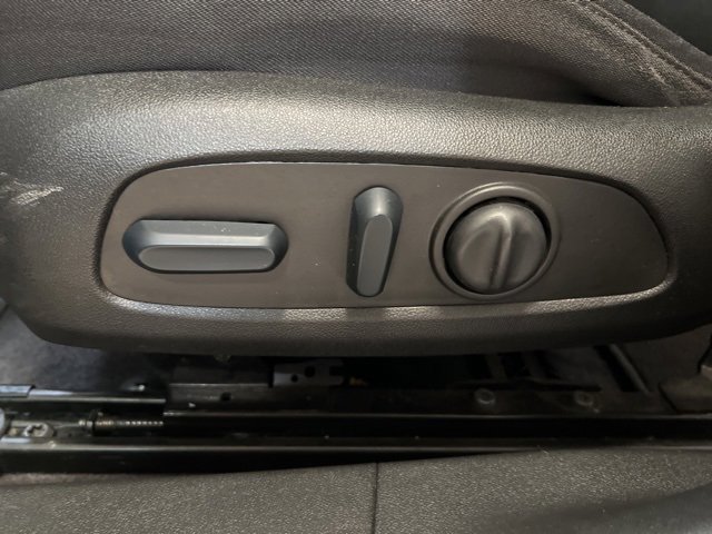 Used 2022 Chevrolet Malibu LT image 11