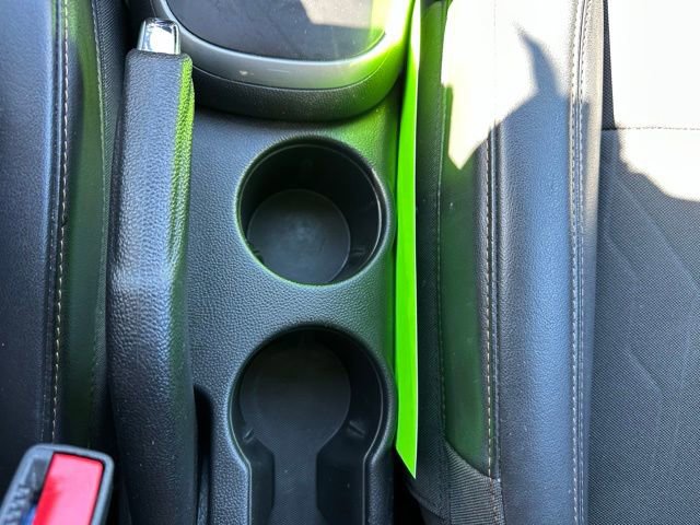 Used 2021 Chevrolet Trax LT w/ Redline Edition image 19