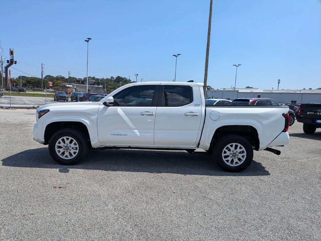 Used 2024 Toyota Tacoma SR5 RWD image 7