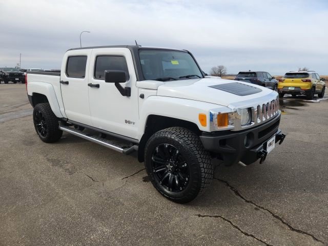 Used 2010 HUMMER H3T Luxury image 6