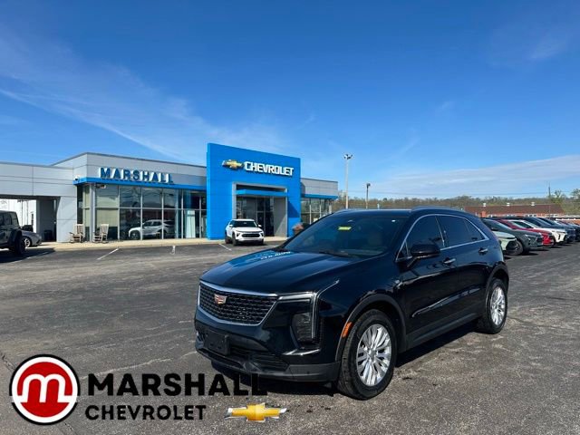 Used 2024 Cadillac XT4 Luxury w/ Cold Weather Package image 1