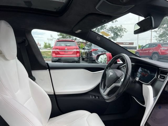 Used 2017 Tesla Model S 100D AWD/4WD image 29