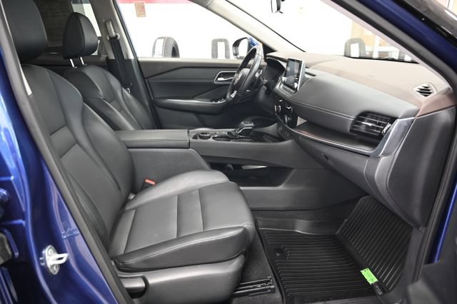 Used 2021 Nissan Rogue SV AWD/4WD image 11