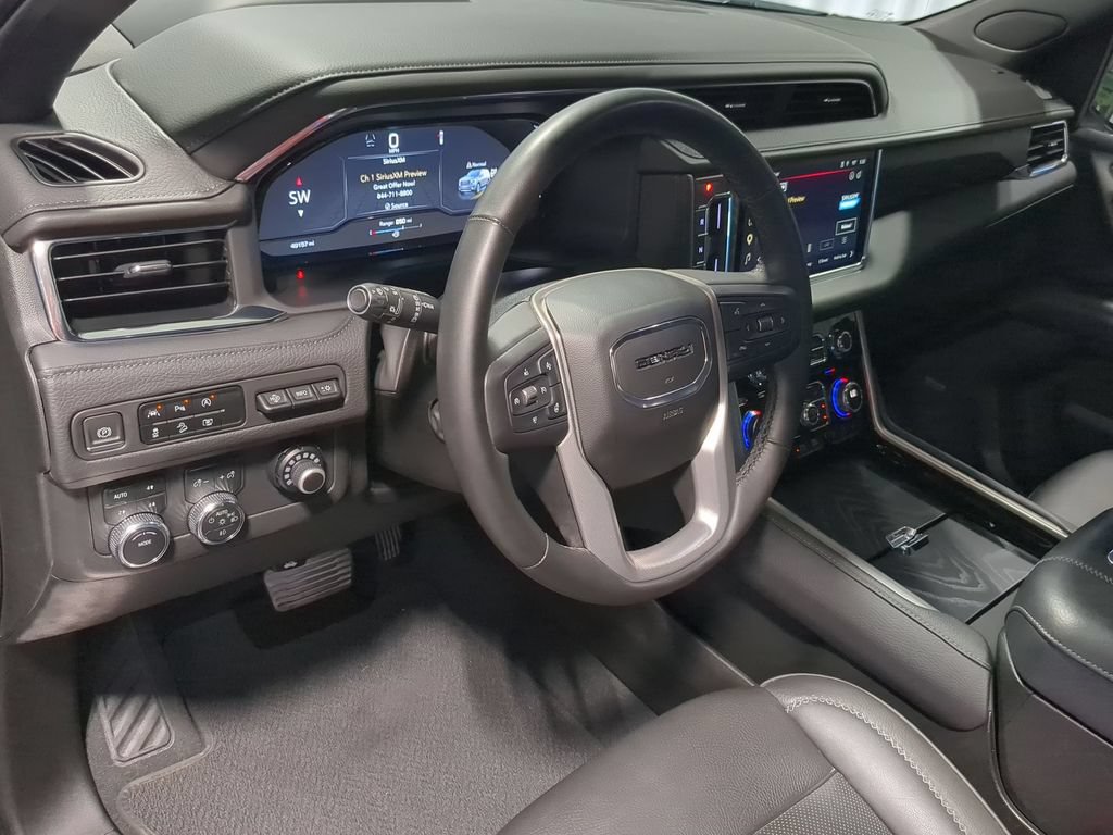 Used 2023 GMC Yukon Denali AWD/4WD image 12
