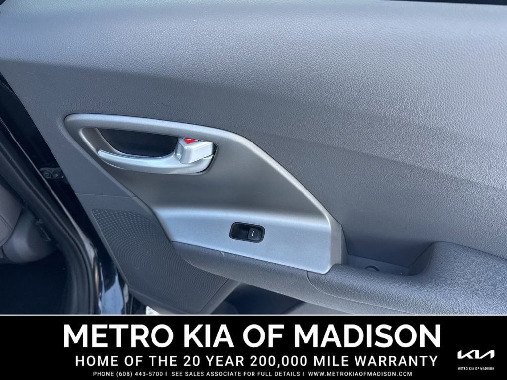 Used 2019 Kia Niro LX image 31