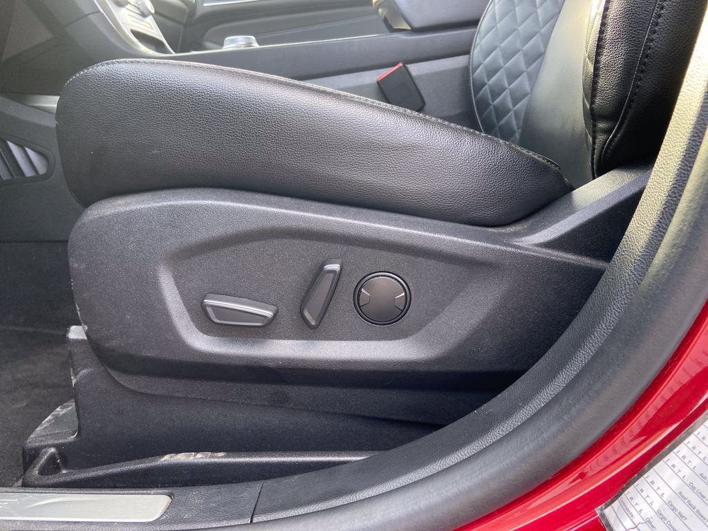 Used 2023 Ford Edge Titanium AWD/4WD image 12