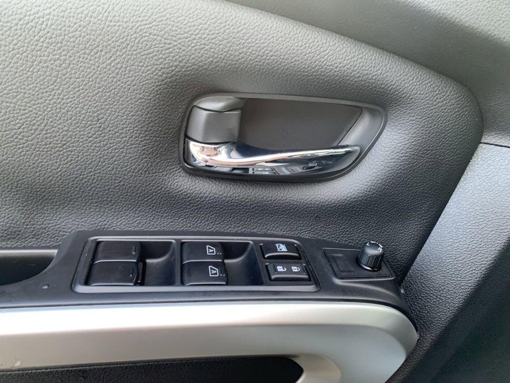 Certified 2023 Nissan Titan SV w/ SV Convenience Package image 10