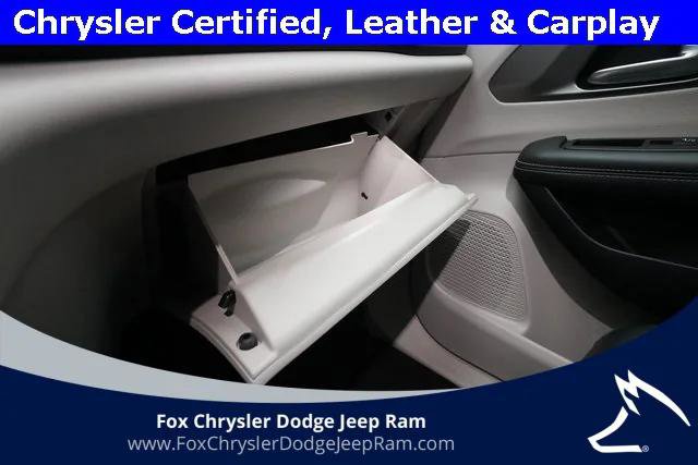 Certified 2024 Chrysler Pacifica Touring-L image 28
