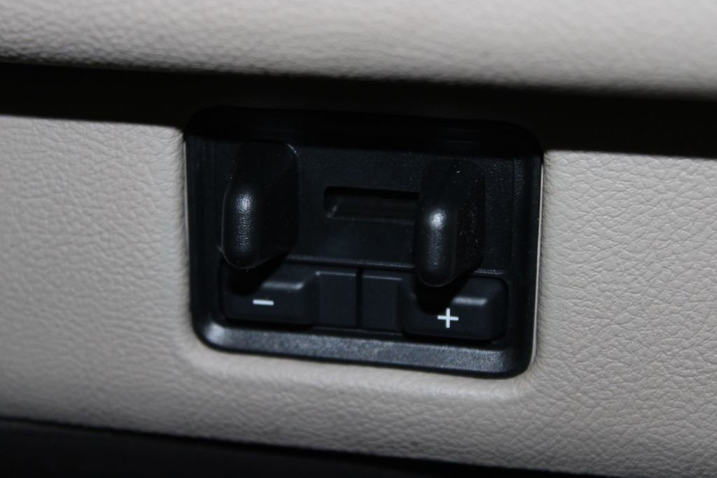 Used 2023 Lincoln Navigator Reserve image 40