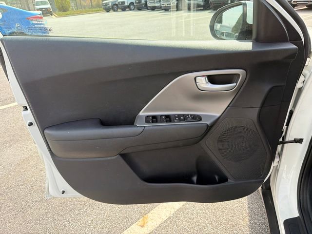 Used 2019 Kia Niro LX image 10