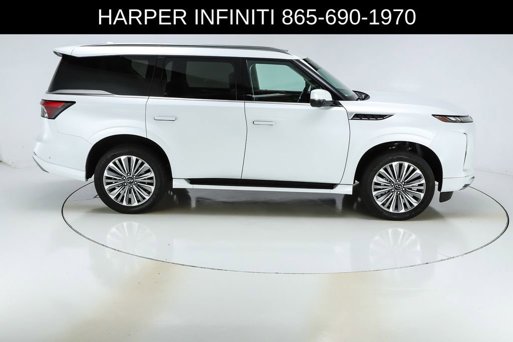 Used 2025 INFINITI QX80 Sensory AWD/4WD image 11