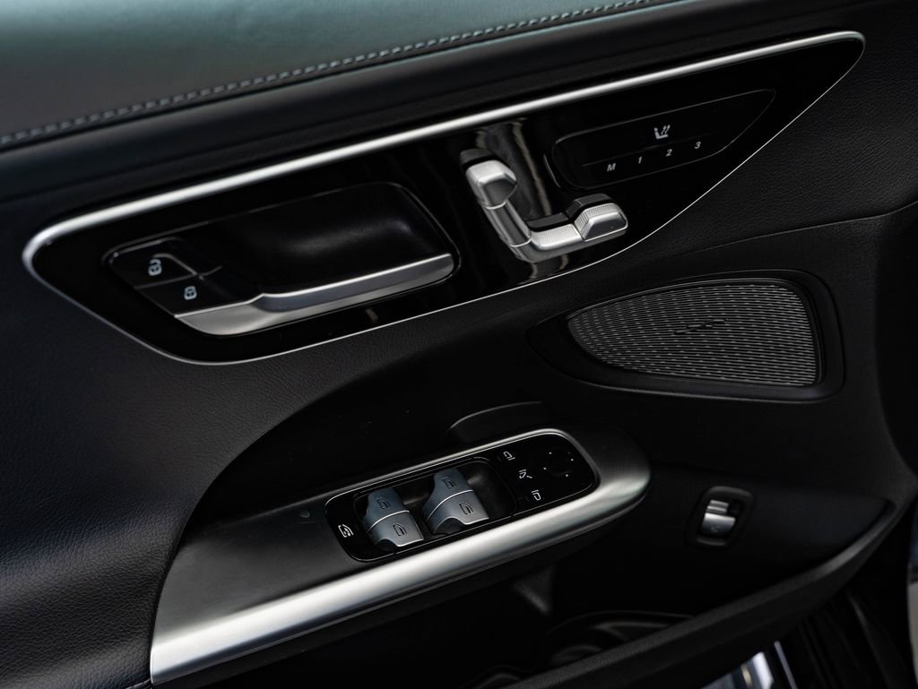 Used 2022 Mercedes-Benz C 300 4MATIC Sedan image 26